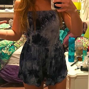 STRAPLESS TIE DYE ROMPER